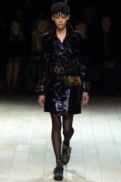 Look 99